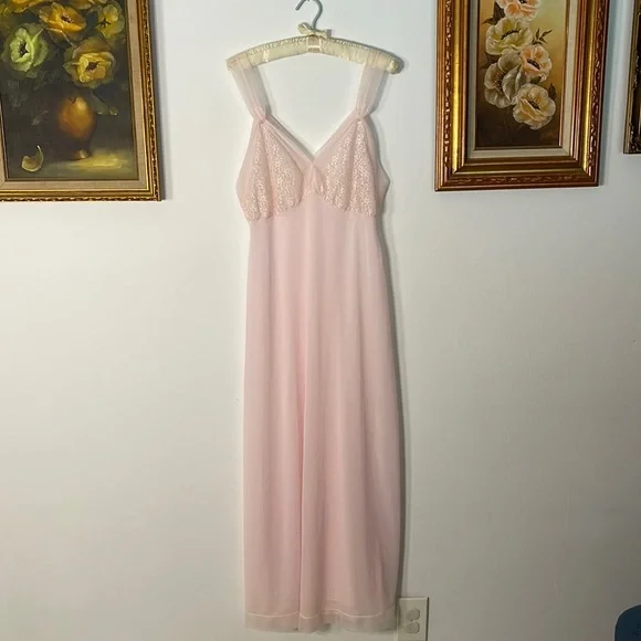 Vintage lingerie nighty - Picture 1 of 6